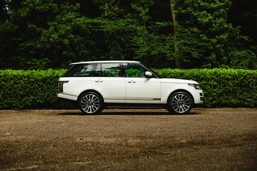2013 Land Rover Range Rover L322 - Image 16 of 31