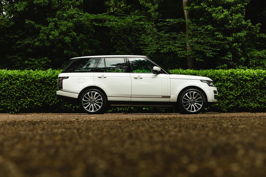 2013 Land Rover Range Rover L322 - Image 17 of 31