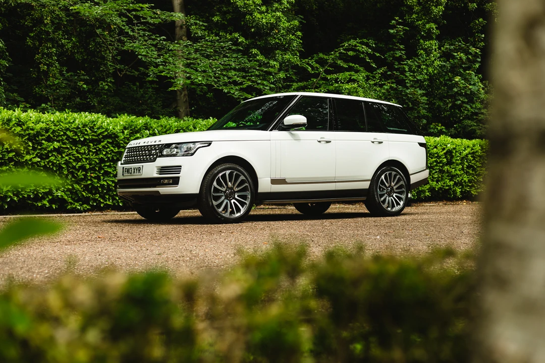 2013 Land Rover Range Rover L322 - Image 9 of 31