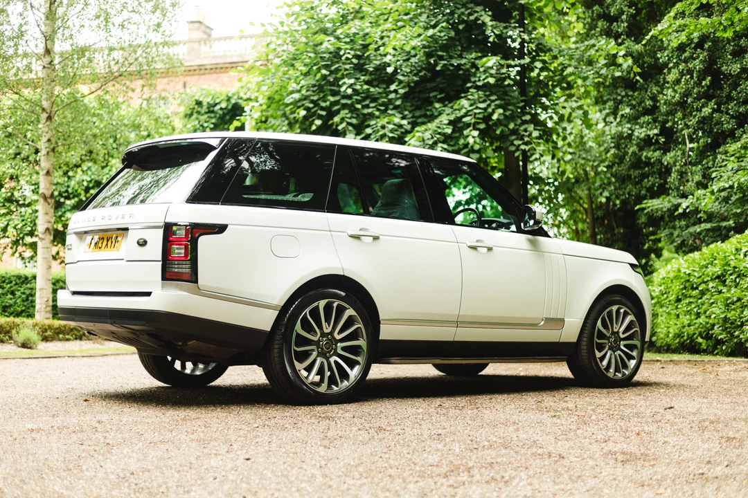 2013 Land Rover Range Rover L322 - Image 3 of 31