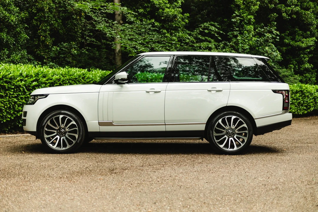2013 Land Rover Range Rover L322 - Image 21 of 31