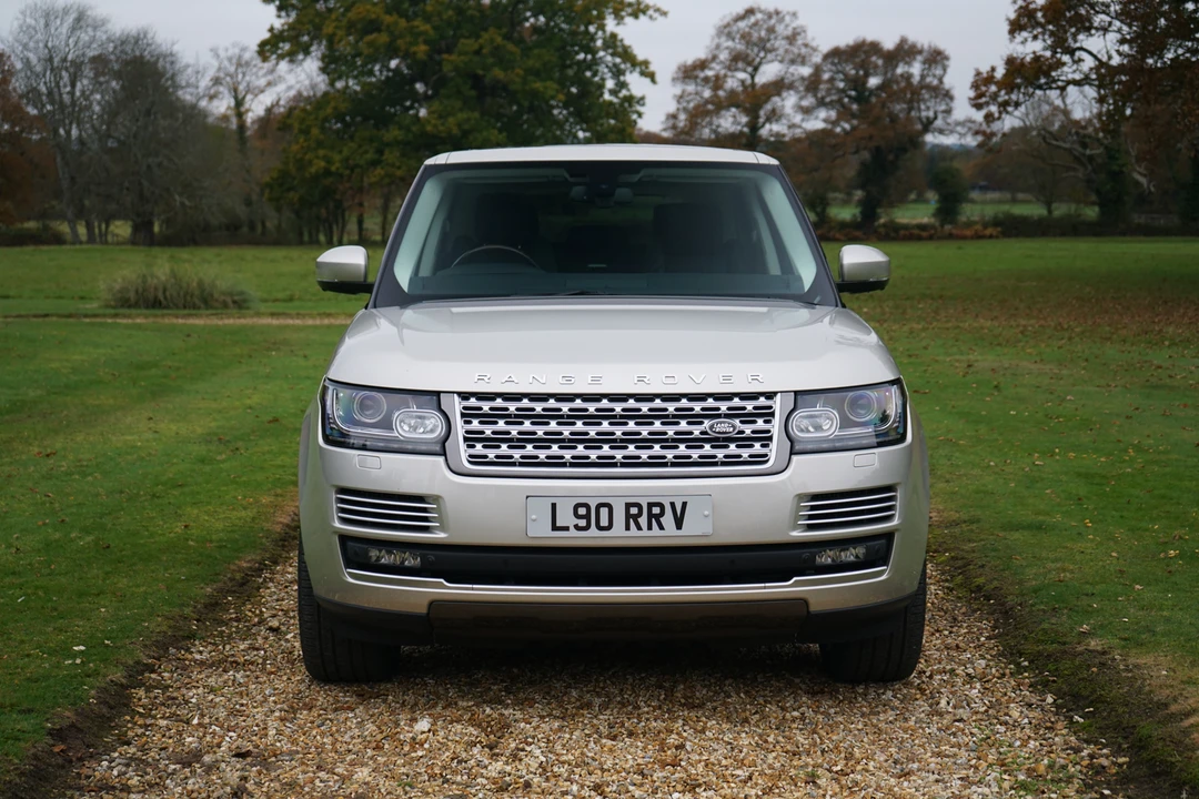 2013 Land Rover Range Rover L322 - Image 3 of 31