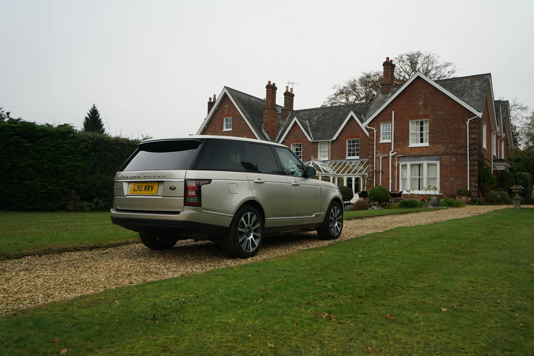 2013 Land Rover Range Rover L322 - Image 27 of 31