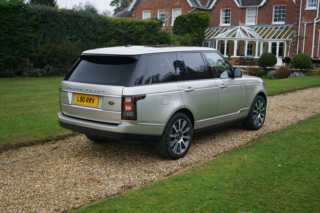 2013 Land Rover Range Rover L322 - Image 28 of 31