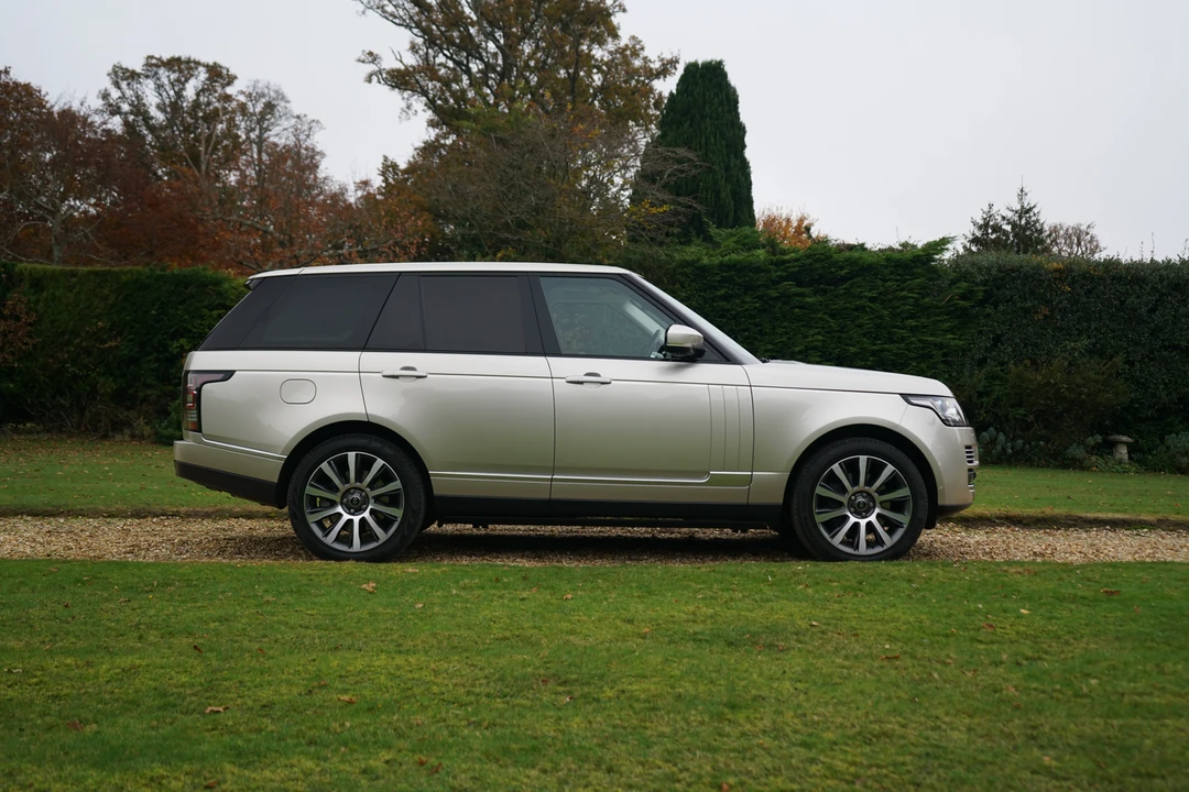 2013 Land Rover Range Rover L322 - Image 5 of 31
