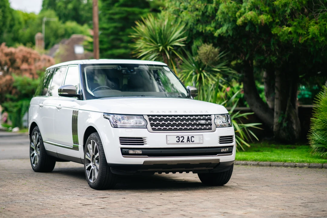 2013 Land Rover Range Rover L405 - Image 10 of 31