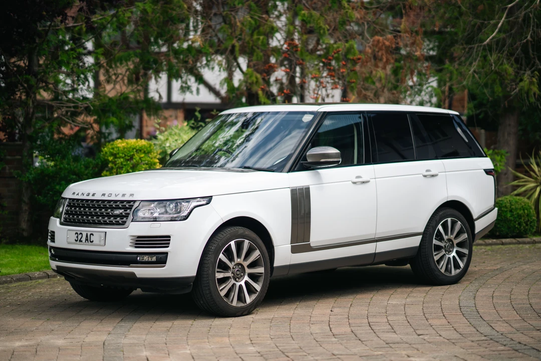 2013 Land Rover Range Rover L405 - Image 4 of 31