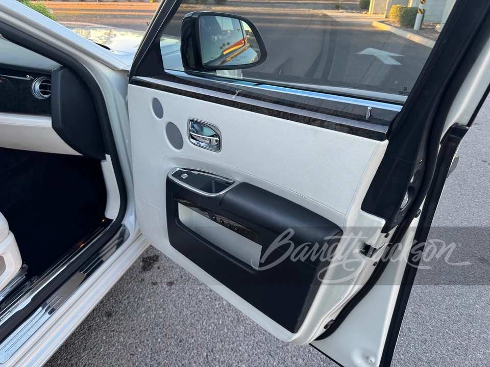 2013 Rolls-Royce Ghost 1st Gen - Image 13 of 19