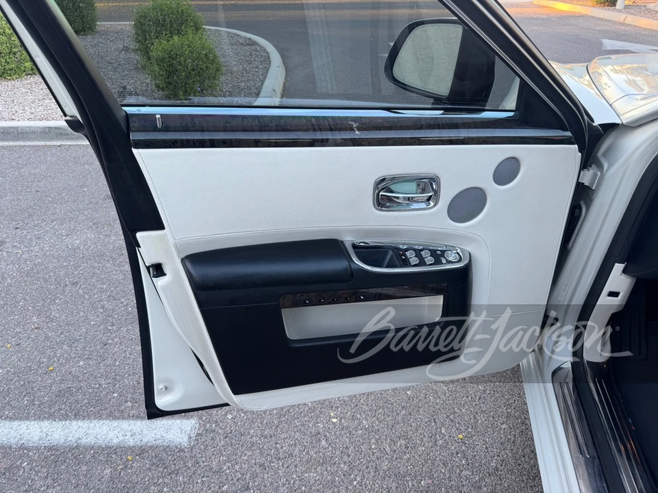 2013 Rolls-Royce Ghost 1st Gen - Image 15 of 19