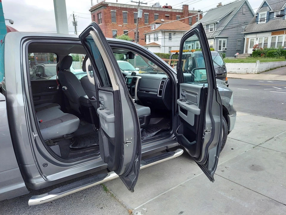 2013 Ram 1500 1st Gen - Image 19 of 31