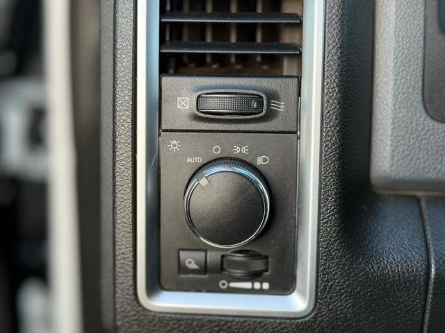 2013 Ram 2500 - Image 18 of 31