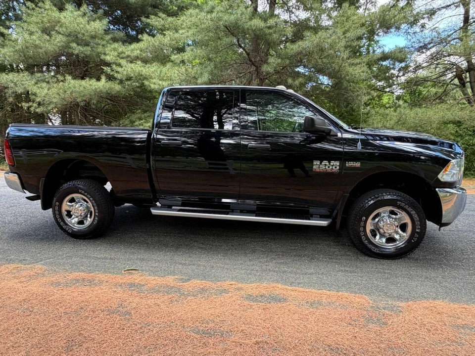 2013 Ram Heavy Duty - Image 10 of 31