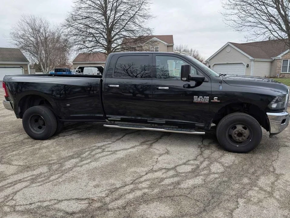 2013 Ram Heavy Duty - Image 2 of 18