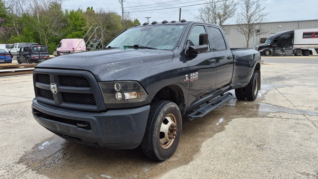 2013 Ram Heavy Duty - Image 4 of 15