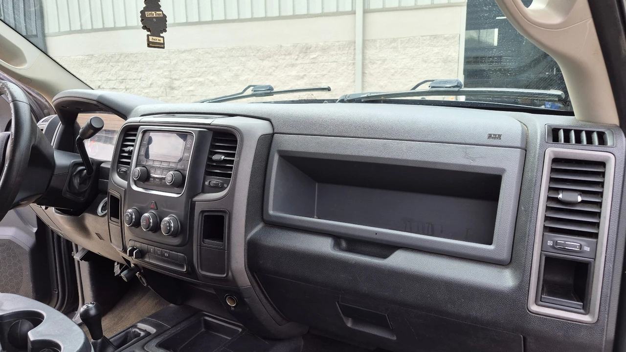 2013 Ram Heavy Duty - Image 13 of 15