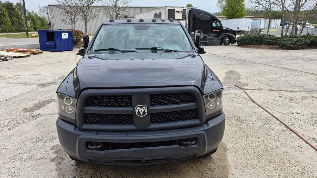 2013 Ram Heavy Duty - Image 12 of 15