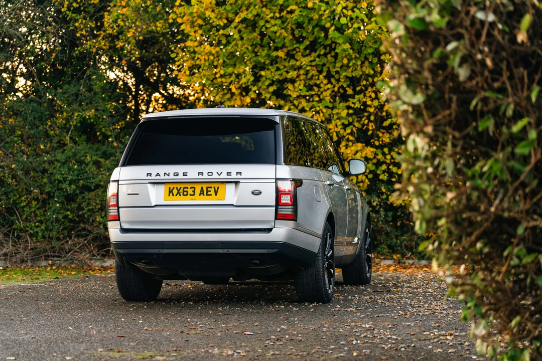 2013 Land Rover Range Rover L322 - Image 10 of 31