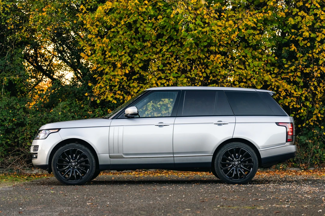 2013 Land Rover Range Rover L322 - Image 8 of 31