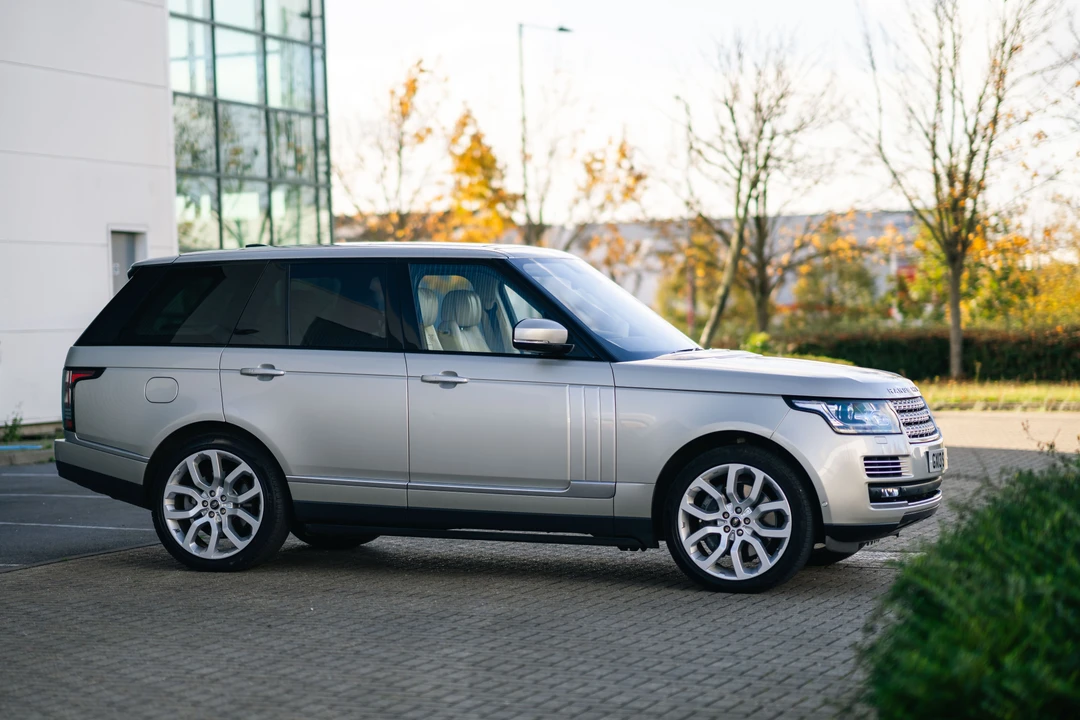 2013 Land Rover Range Rover L405 - Image 15 of 31