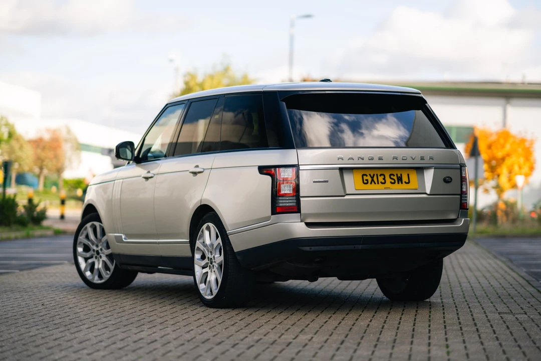 2013 Land Rover Range Rover L405 - Image 12 of 31