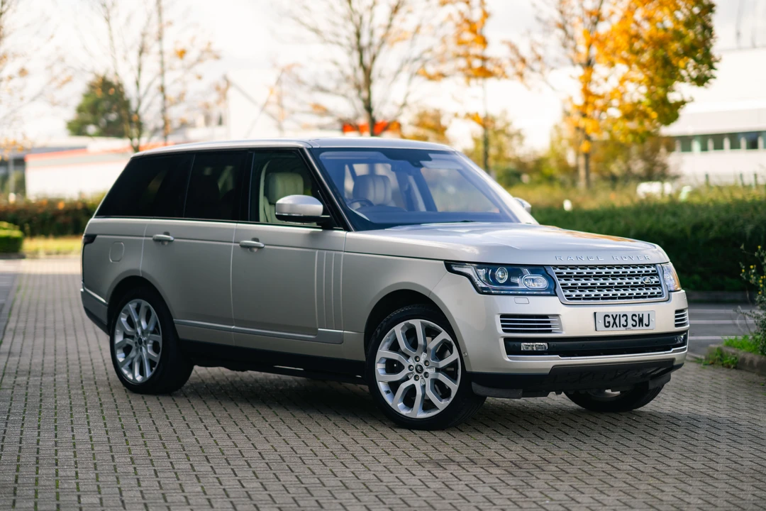2013 Land Rover Range Rover L405 - Image 2 of 31
