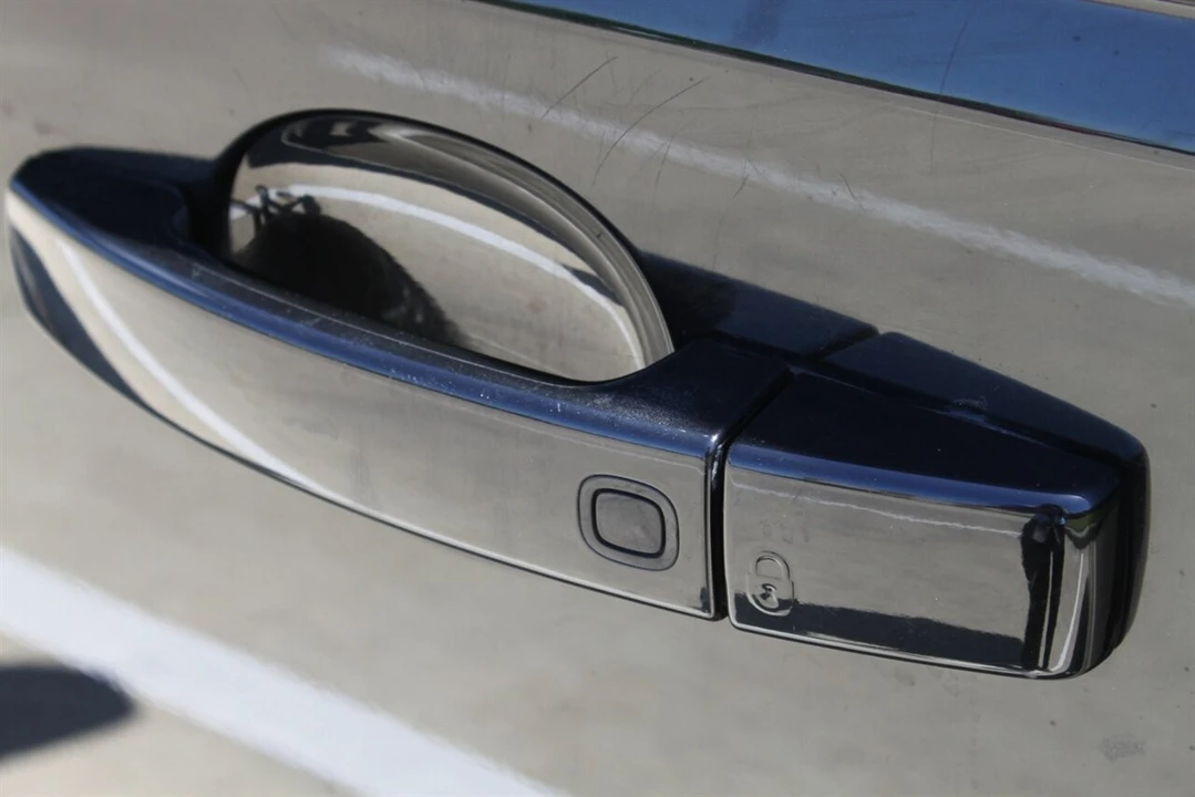 2013 Land Rover - Image 16 of 24