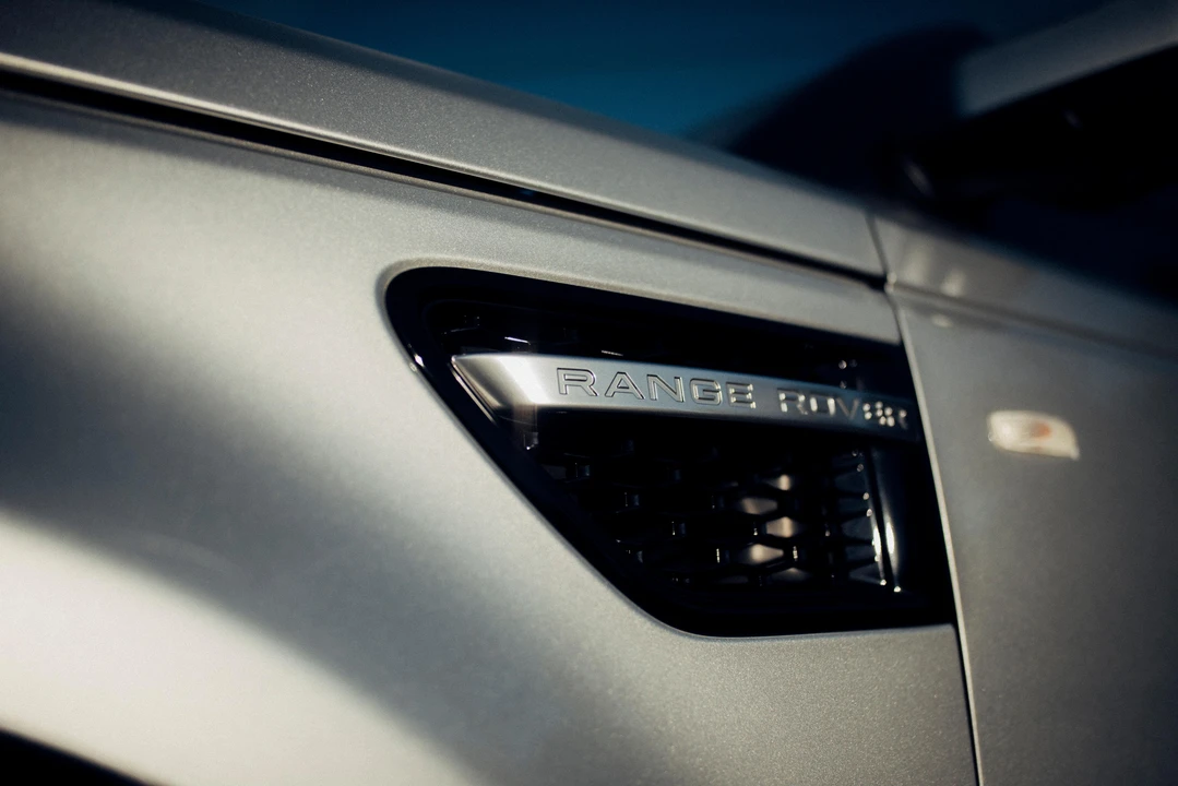 2013 Land Rover Range Rover Sport Supercharged L320 - Image 17 of 31