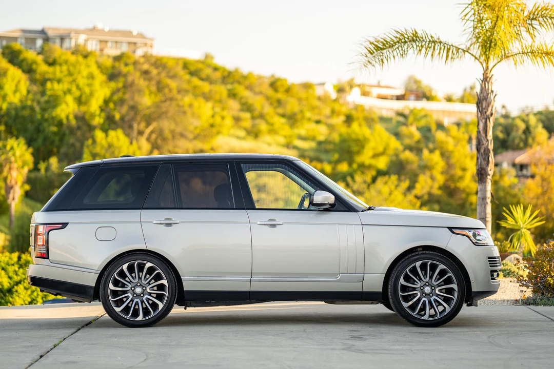 2013 Land Rover Range Rover L405 - Image 9 of 31