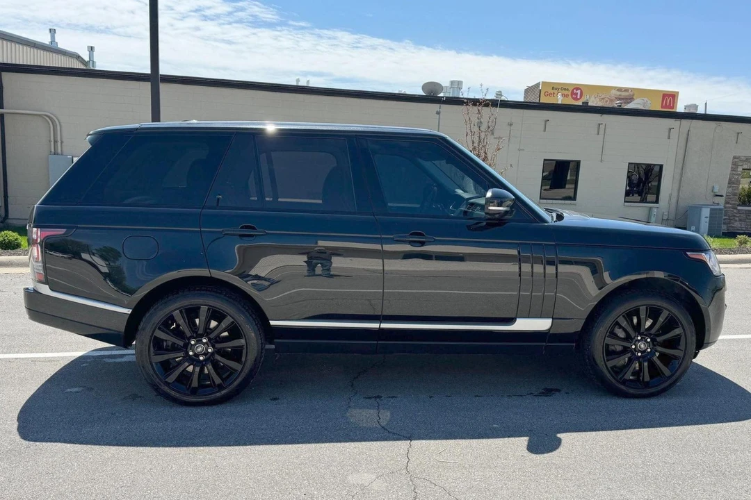 2013 Land Rover Range Rover L405 - Image 3 of 31