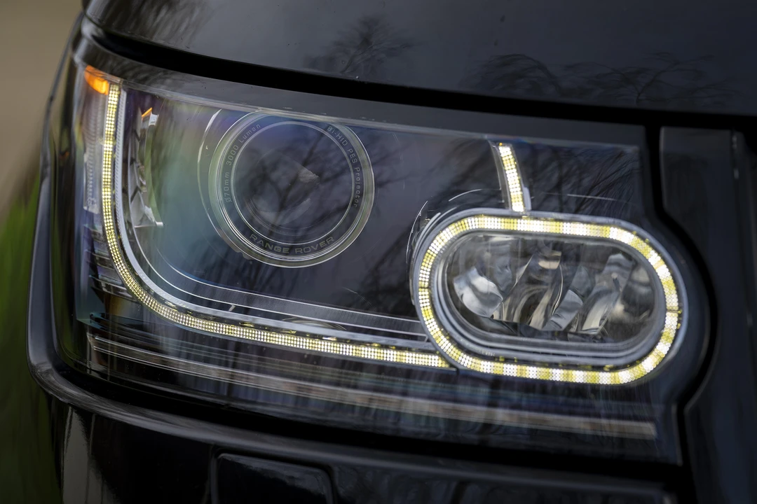 2013 Land Rover Range Rover L322 - Image 14 of 31
