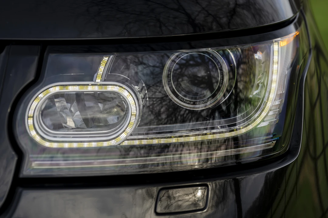 2013 Land Rover Range Rover L322 - Image 15 of 31