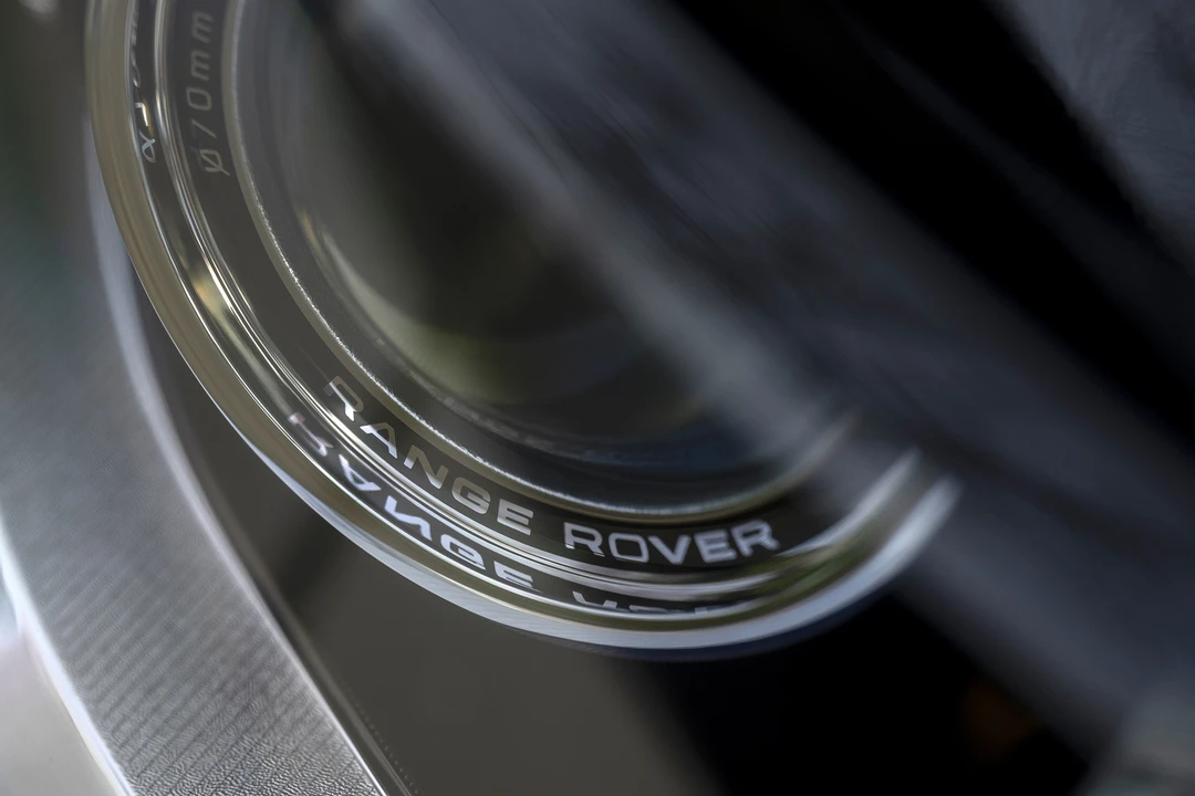 2013 Land Rover Range Rover L322 - Image 16 of 31