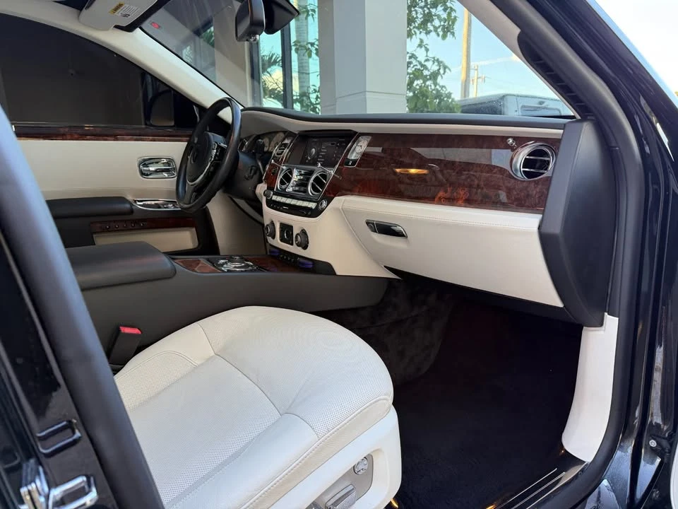 2013 Rolls-Royce Ghost 1st Gen - Image 17 of 20
