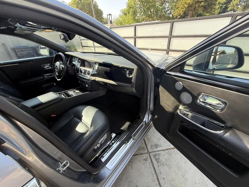 2013 Rolls-Royce Ghost 1st Gen - Image 11 of 19