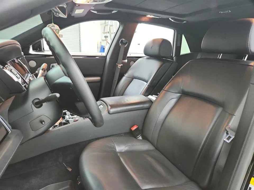 2013 Rolls-Royce Ghost 1st Gen - Image 14 of 31