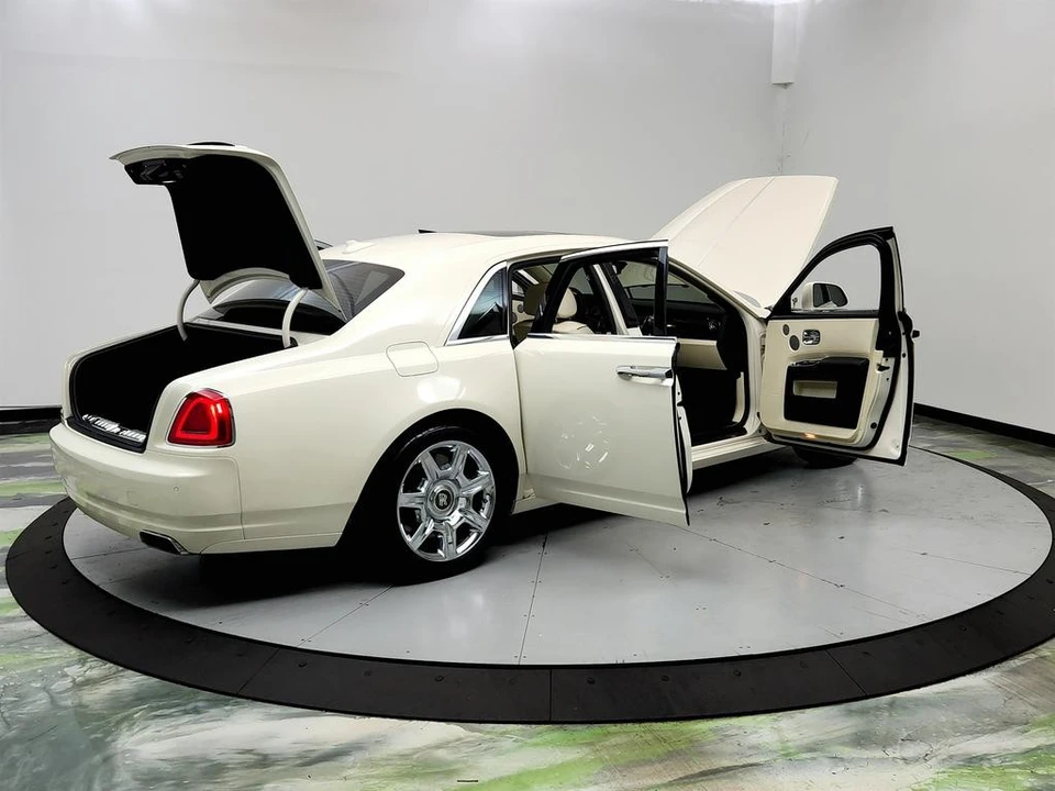 2013 Rolls-Royce Ghost 1st Gen - Image 11 of 31