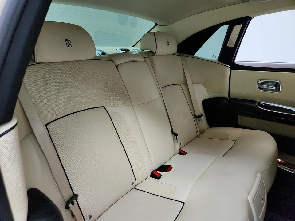 2013 Rolls-Royce Ghost 1st Gen - Image 29 of 31