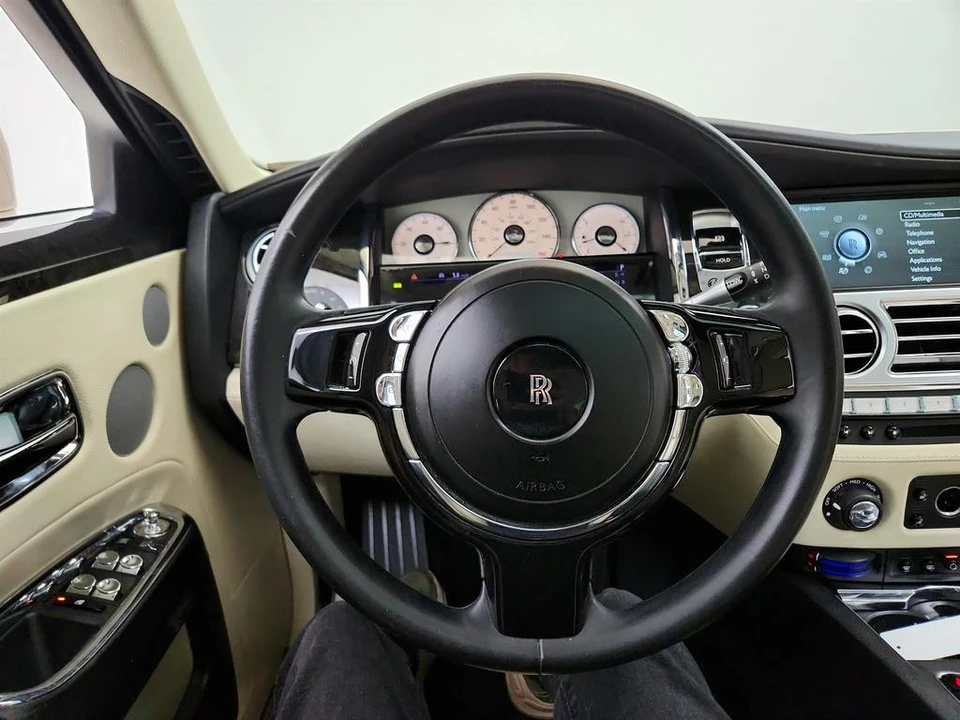 2013 Rolls-Royce Ghost 1st Gen - Image 17 of 31
