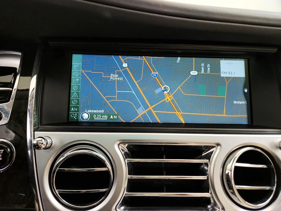 2013 Rolls-Royce Ghost 1st Gen - Image 19 of 31