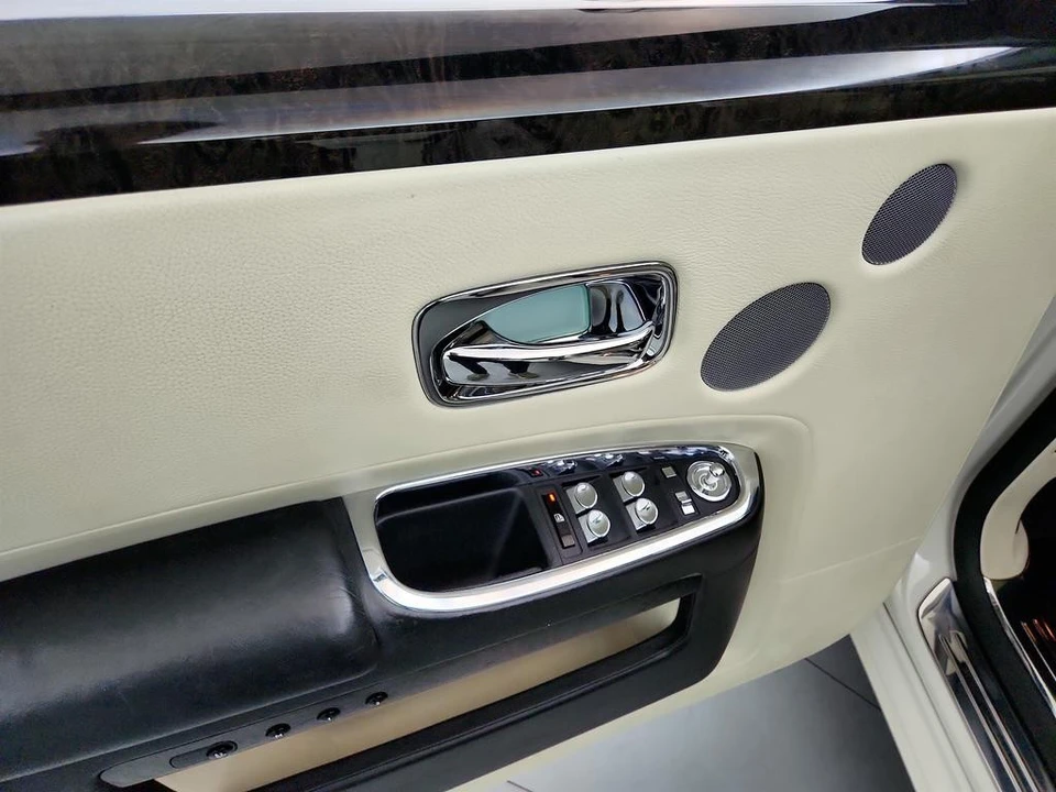 2013 Rolls-Royce Ghost 1st Gen - Image 22 of 31