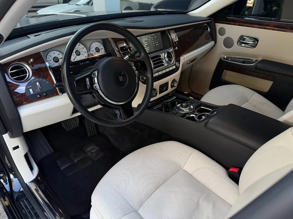 2013 Rolls-Royce Ghost 1st Gen - Image 2 of 17