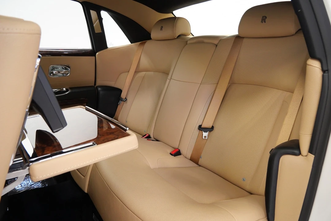 2013 Rolls-Royce Ghost 1st Gen - Image 16 of 21