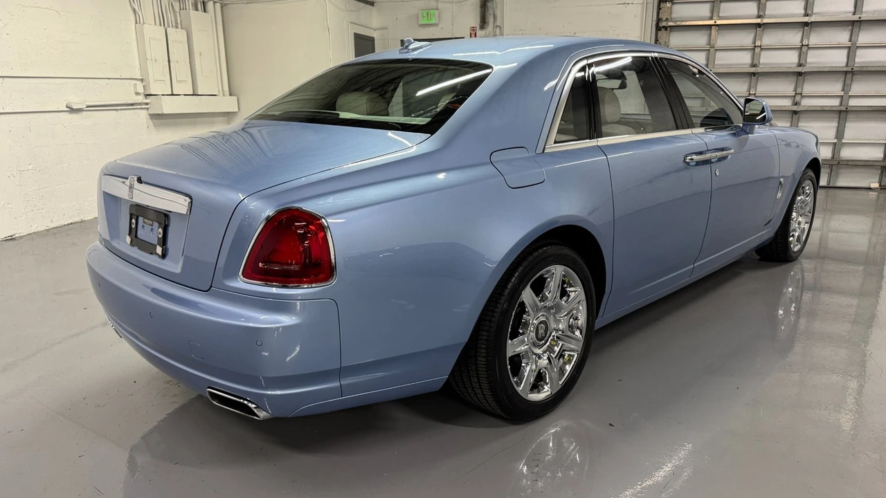 2013 Rolls-Royce Ghost 1st Gen - Image 13 of 21