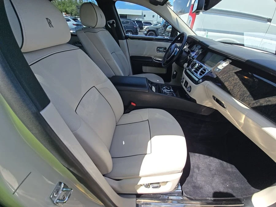 2013 Rolls-Royce Ghost 1st Gen - Image 17 of 31