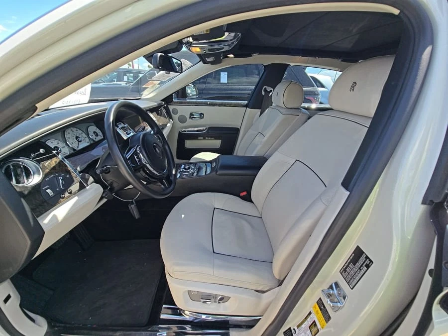 2013 Rolls-Royce Ghost 1st Gen - Image 16 of 31