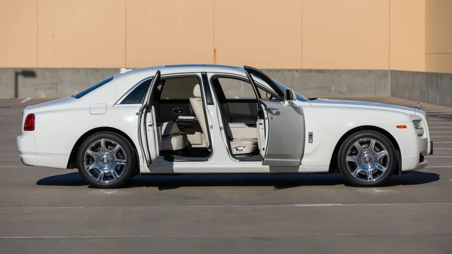 2013 Rolls-Royce Ghost 1st Gen - Image 8 of 31