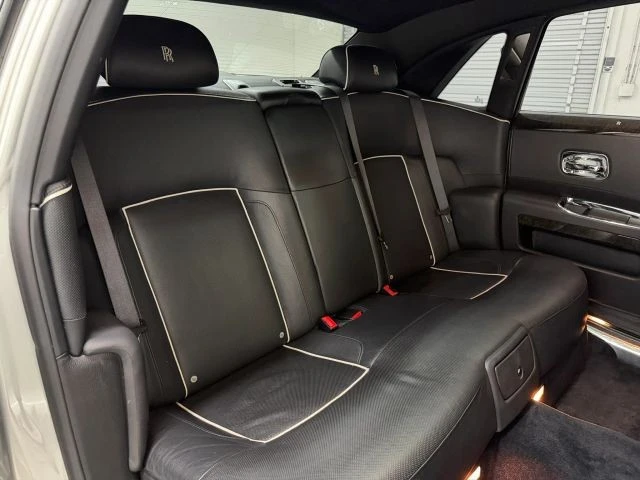 2013 Rolls-Royce Ghost 1st Gen - Image 16 of 31