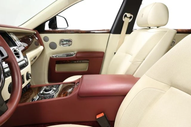 2013 Rolls-Royce Ghost 1st Gen - Image 21 of 31