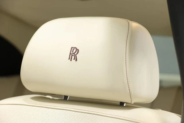 2013 Rolls-Royce Ghost 1st Gen - Image 17 of 31