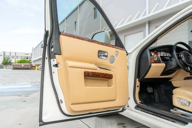 2013 Rolls-Royce Ghost 1st Gen - Image 10 of 21